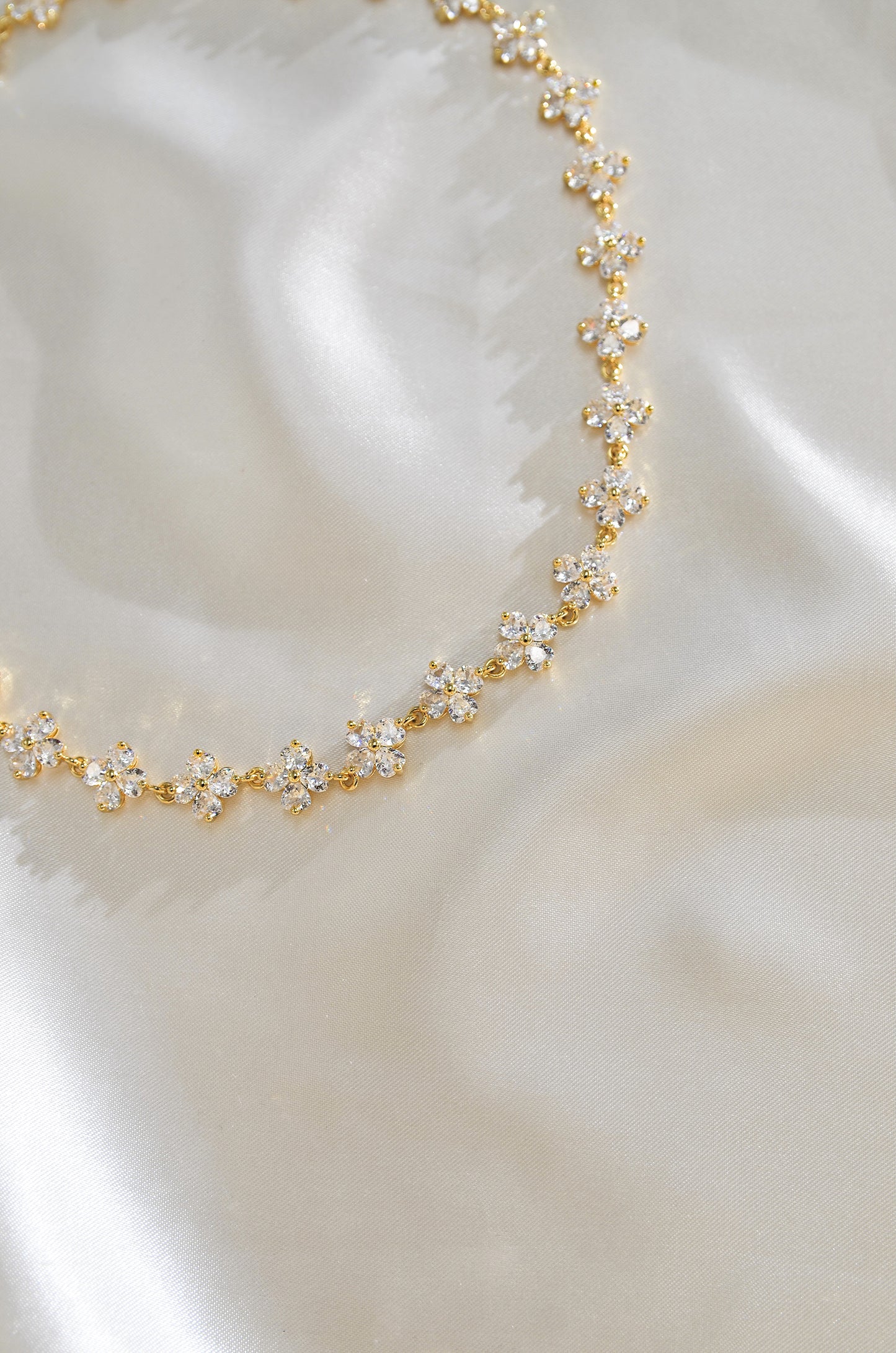 LUCKY CLOVER NECKLACE ( LIMITED TIME ONLY)