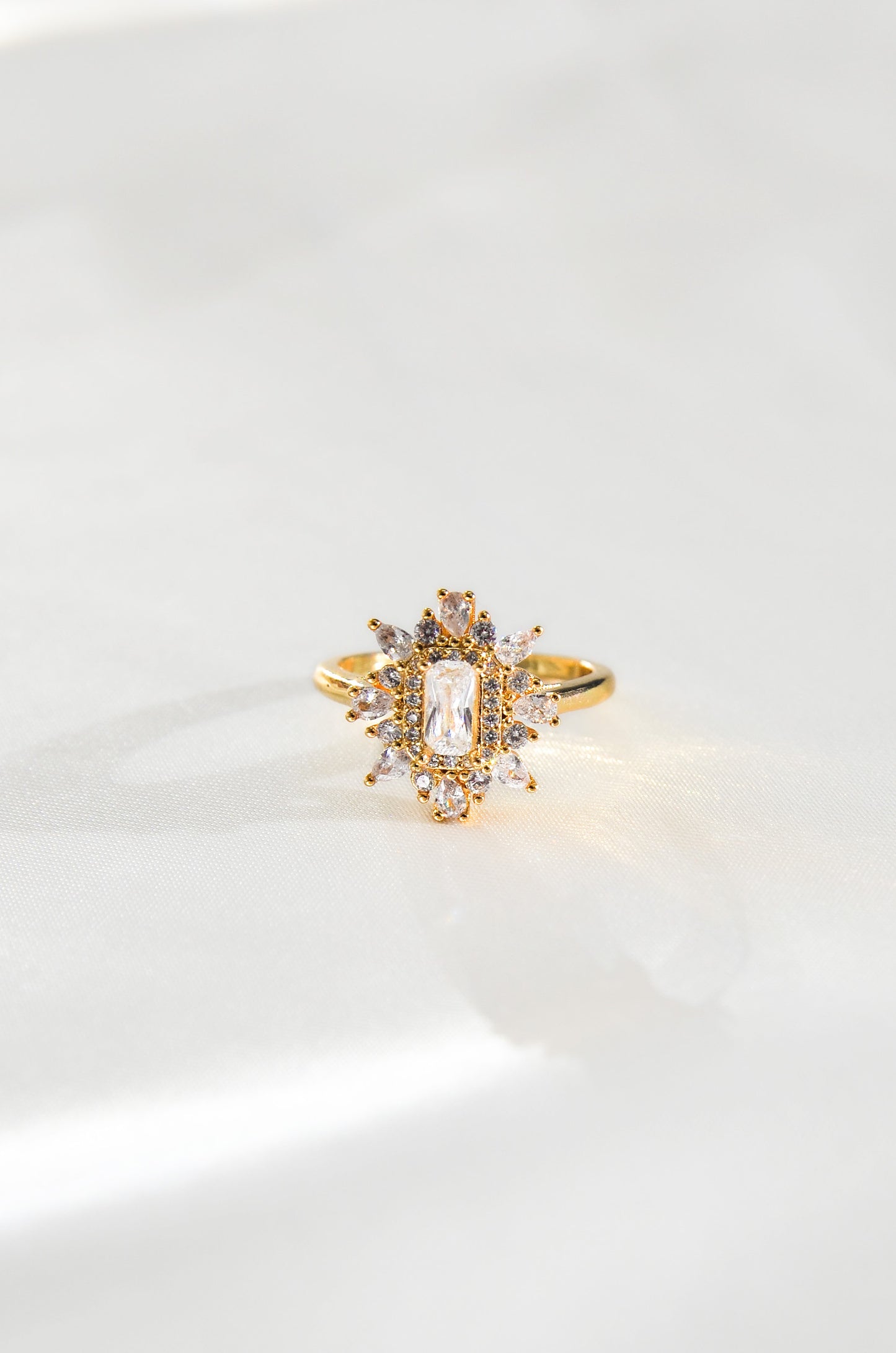 VINTAGE MARIA CLARA DIAMOND RING