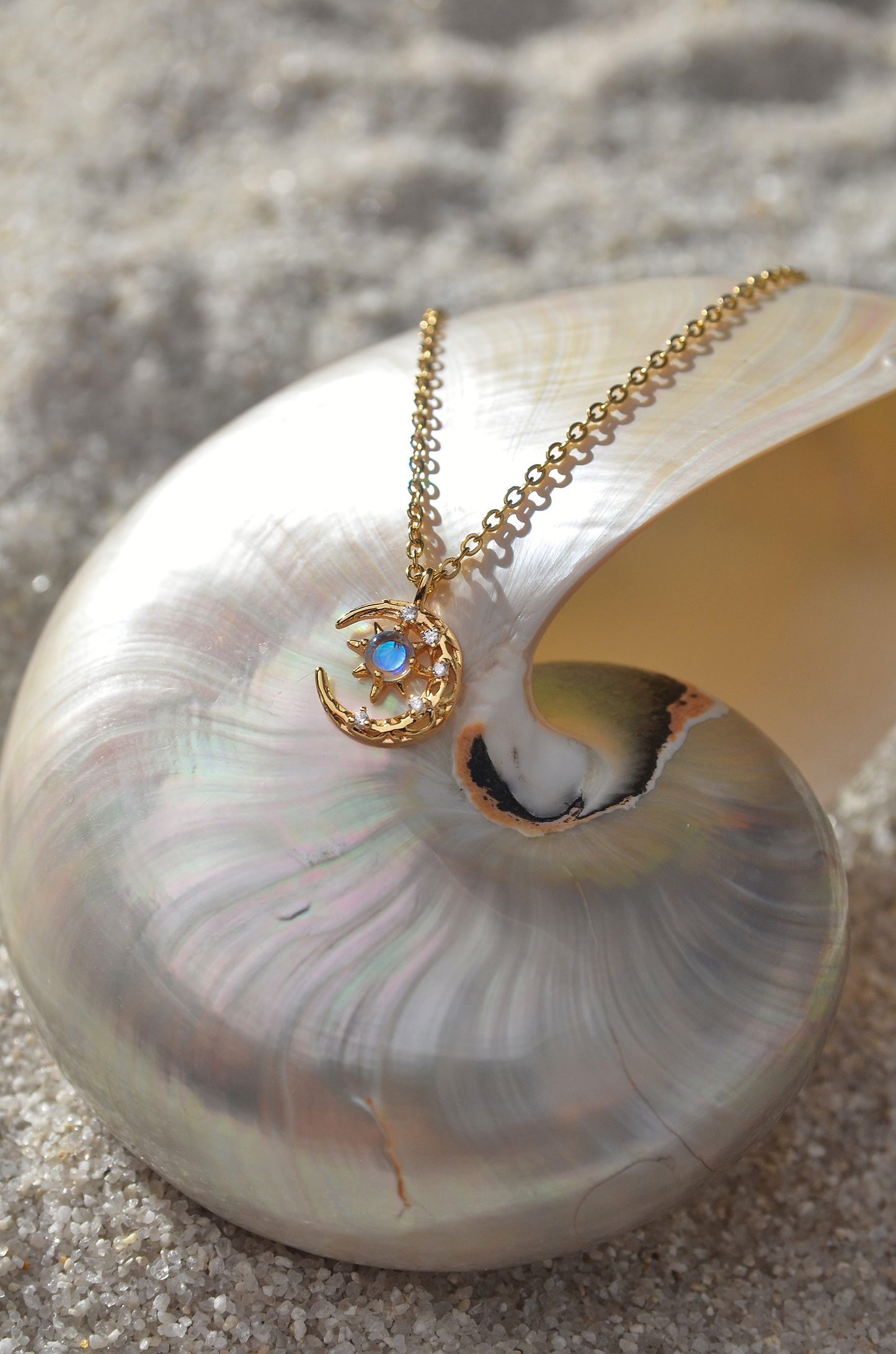 MERMAID MOONSTONE NECKLACE