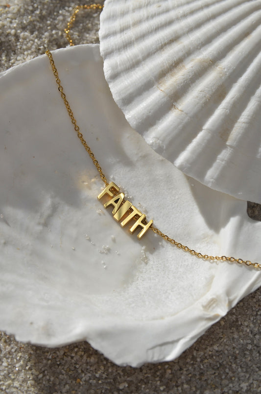 CUSTOM NAME NECKLACE