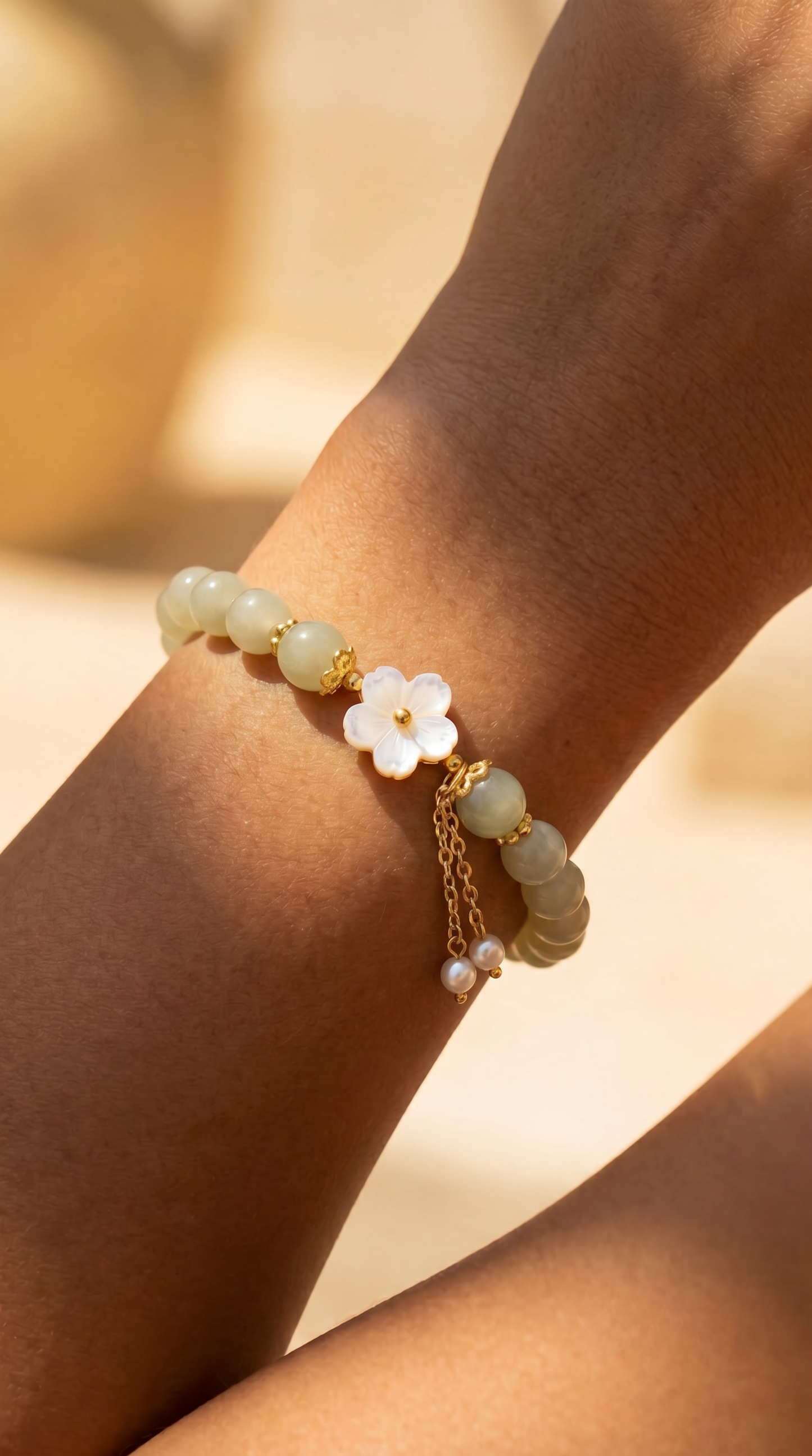 PEARL JADE SAMPAGUITA FLOWER BRACELET