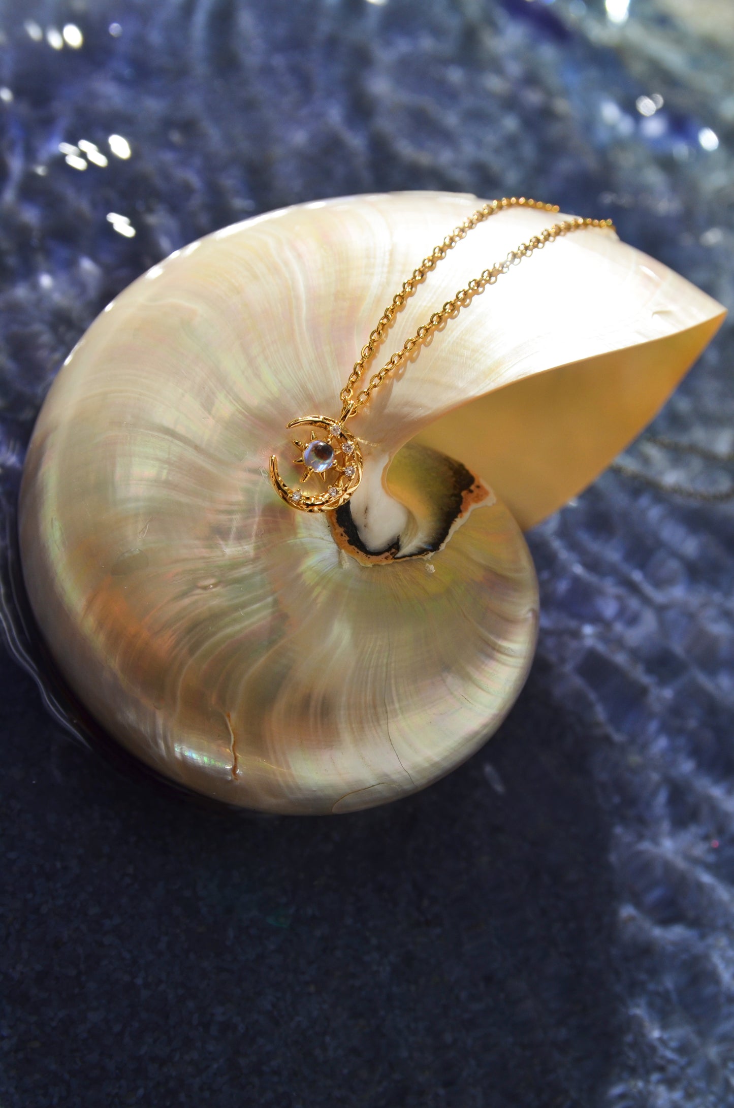 MERMAID MOONSTONE NECKLACE