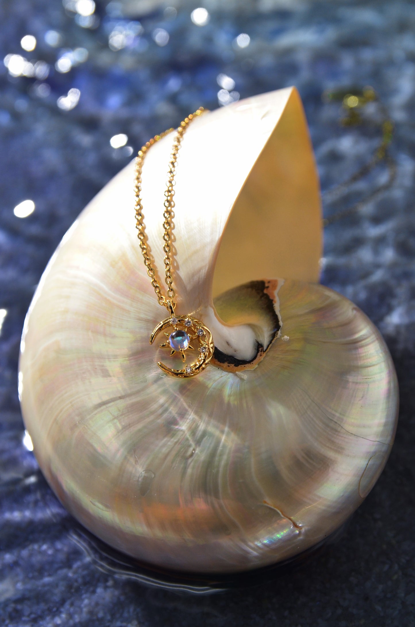 MERMAID MOONSTONE NECKLACE