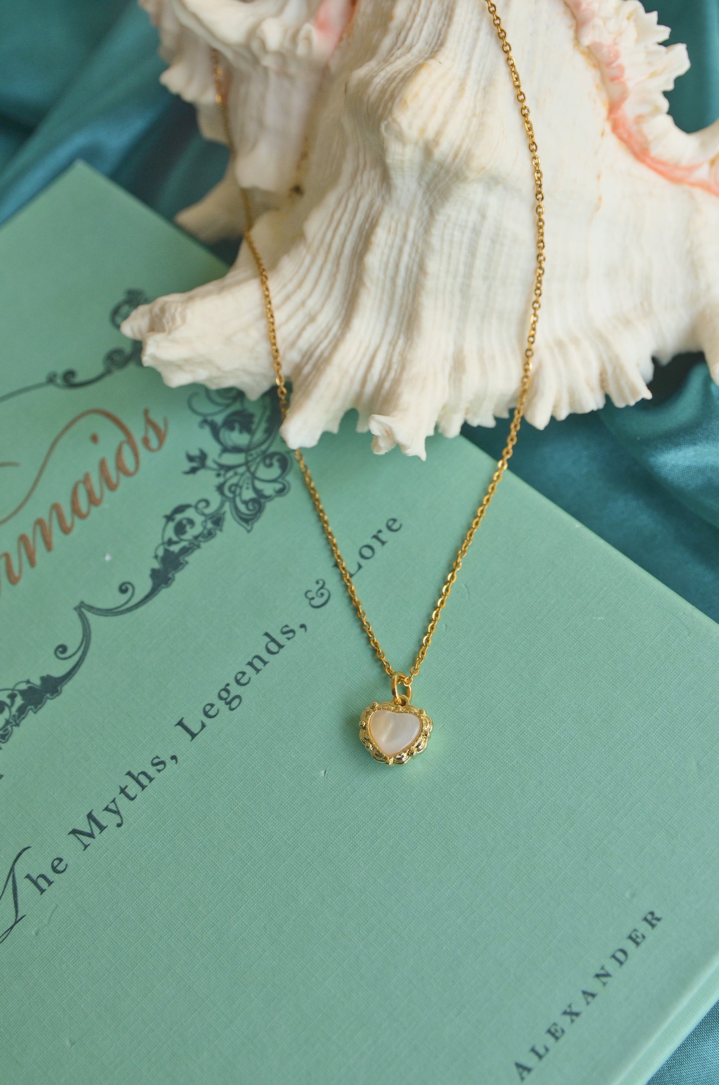 VERO AMORE NECKLACE