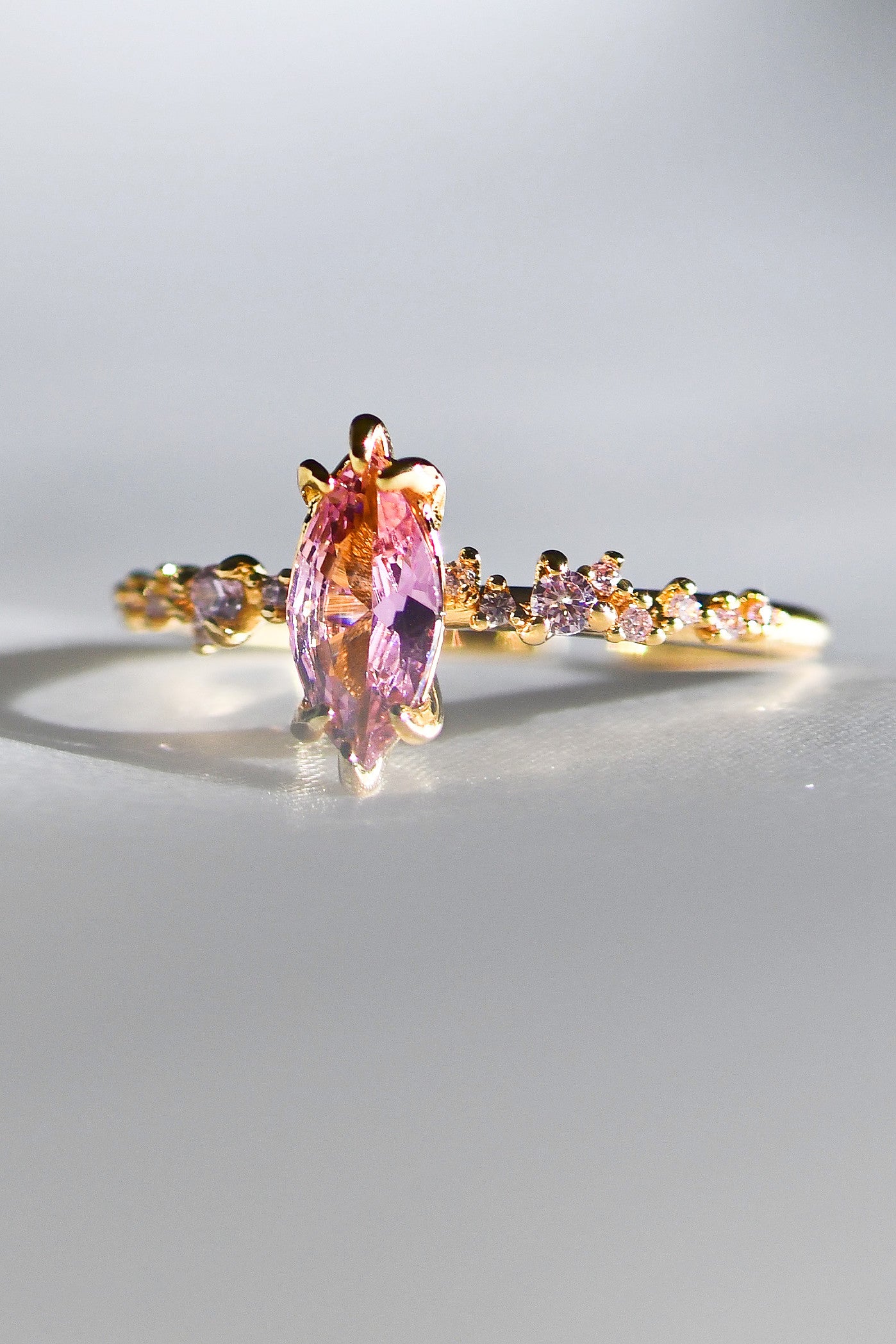 AGIMAT ROSE QUARTZ RING