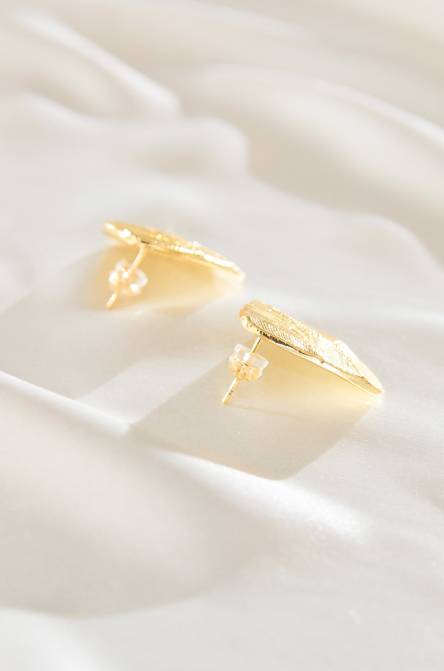 YEMA TRIANGLE EARRINGS