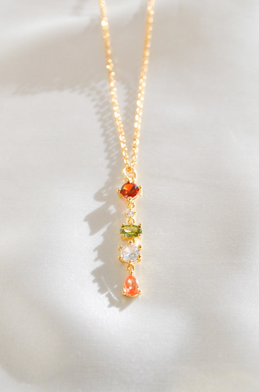 HALO HALO CRYSTAL NECKLACE