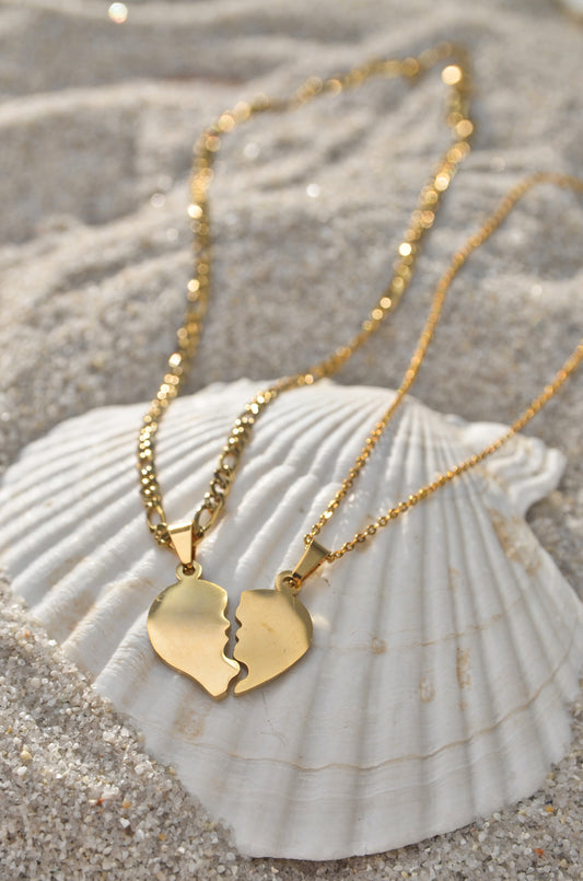 COUPLE'S CONNECTING HEART NECKLACE SET