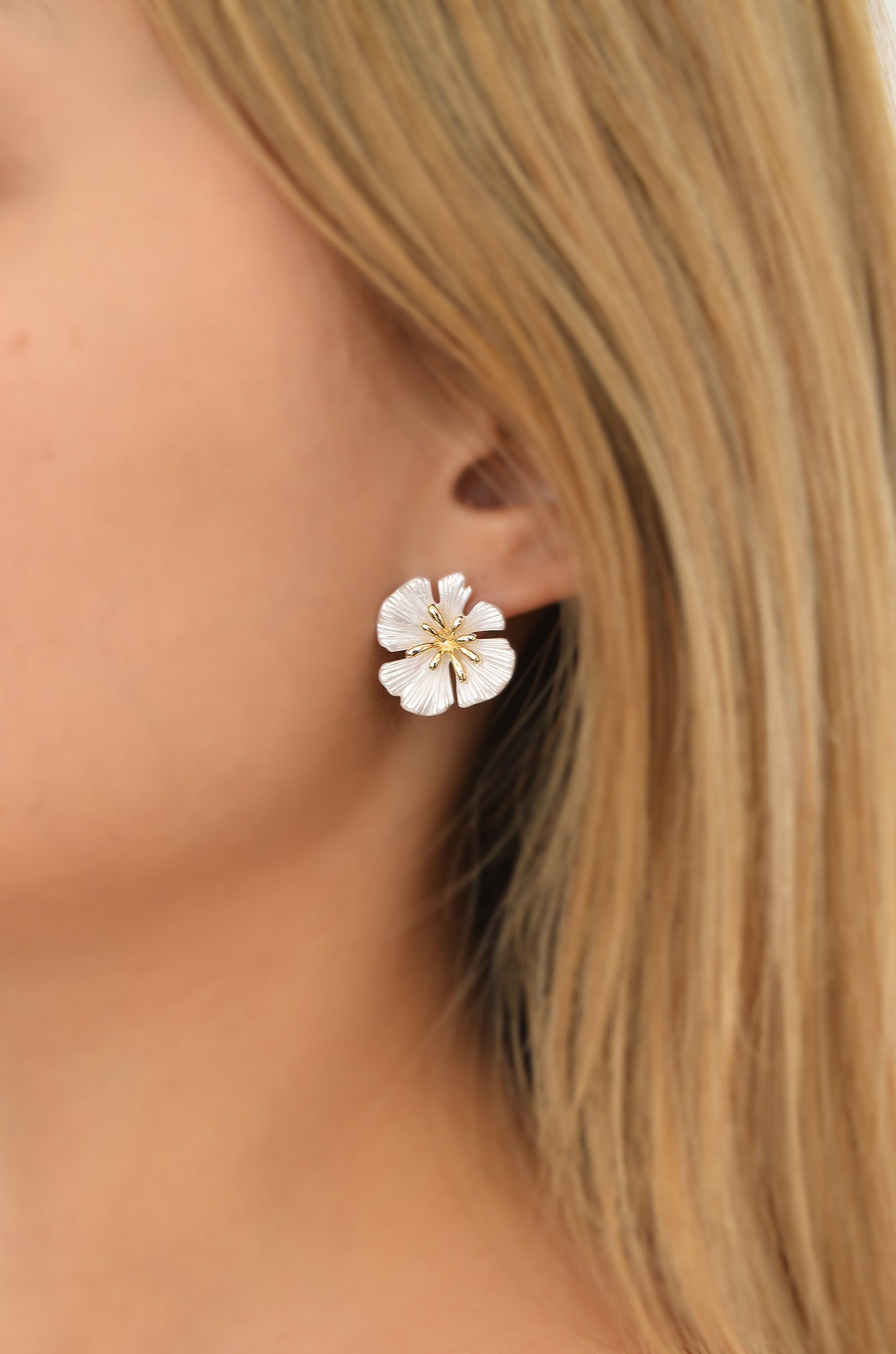 GUMAMELA FLOWER EARRINGS