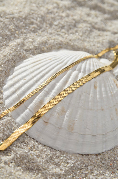 GOLD HERRINGBONE BRACELET