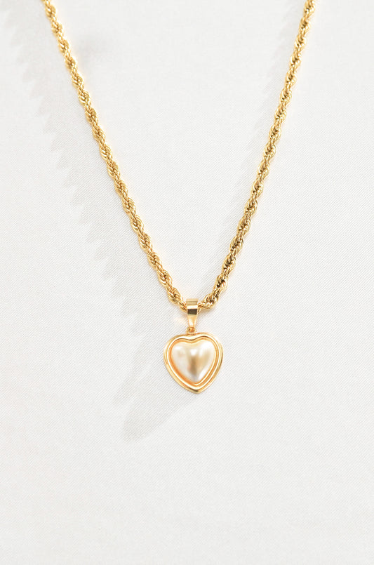 PEARL HEART NECKLACE