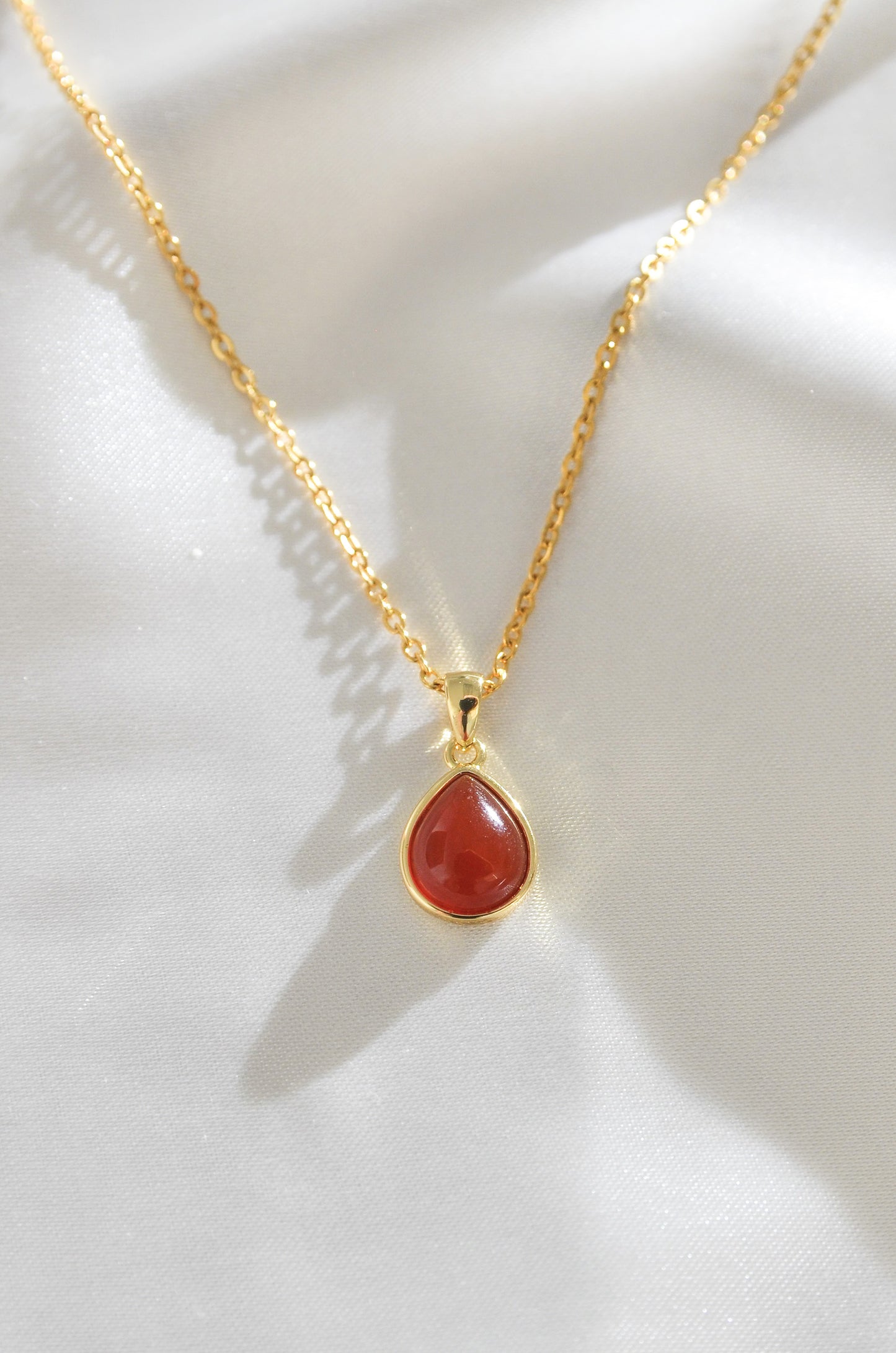 GAYUMA CARNELIAN NECKLACE