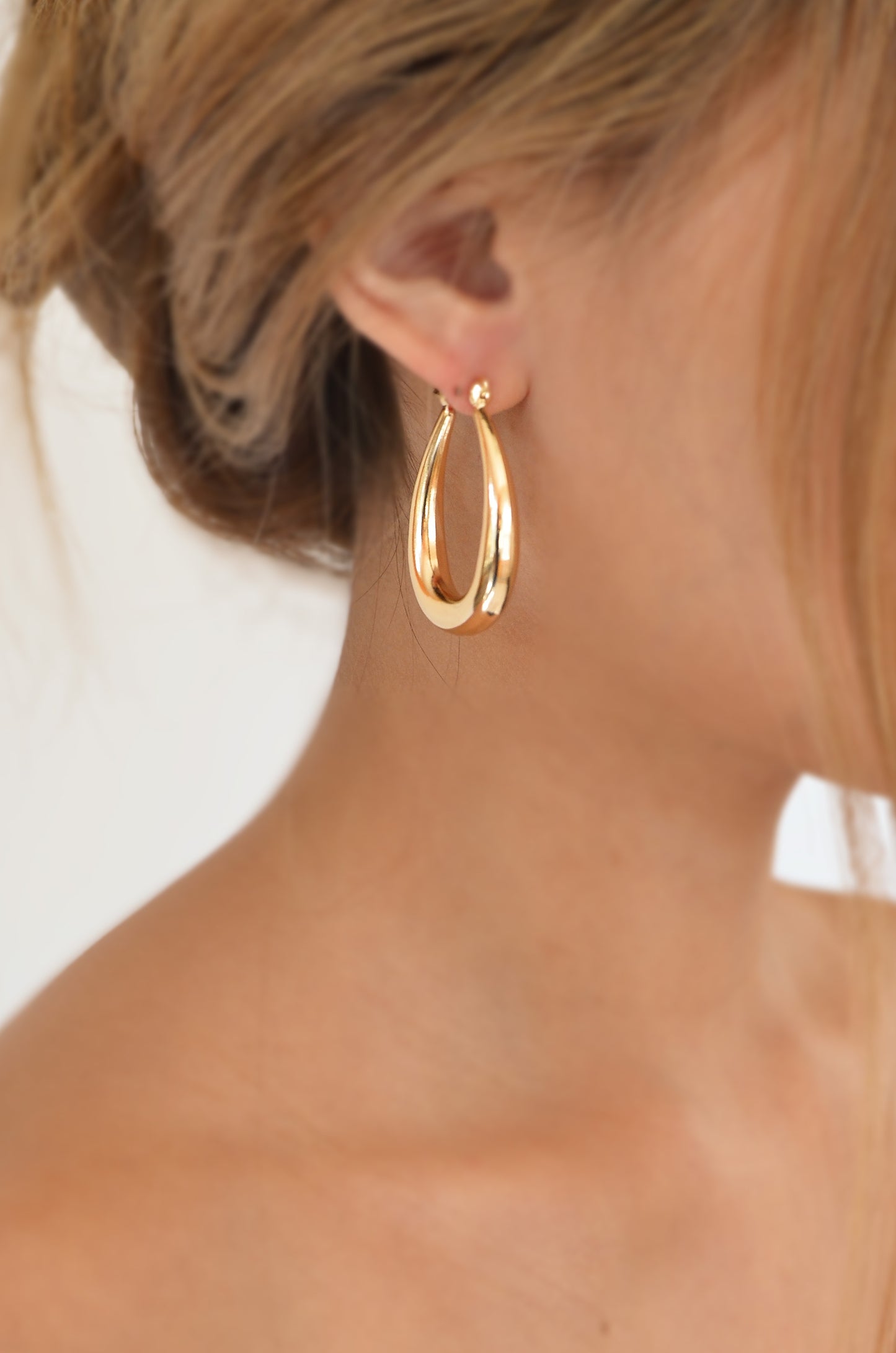 LUCKY GOLD HOOP EARRINGS