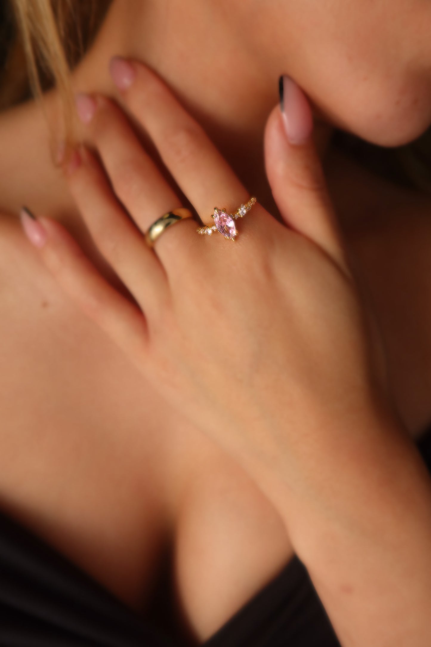 AGIMAT ROSE QUARTZ RING