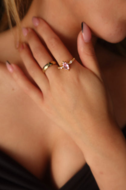 AGIMAT ROSE QUARTZ RING