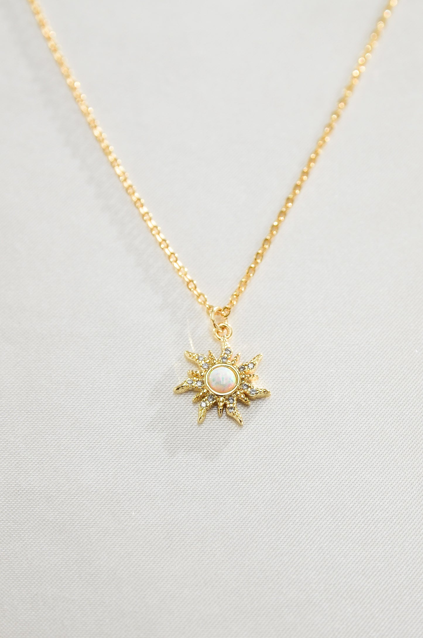 DAINTY OPAL SUN NECKLACE