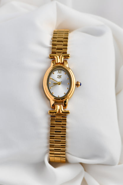 DAINTY VINTAGE OVAL WATCH