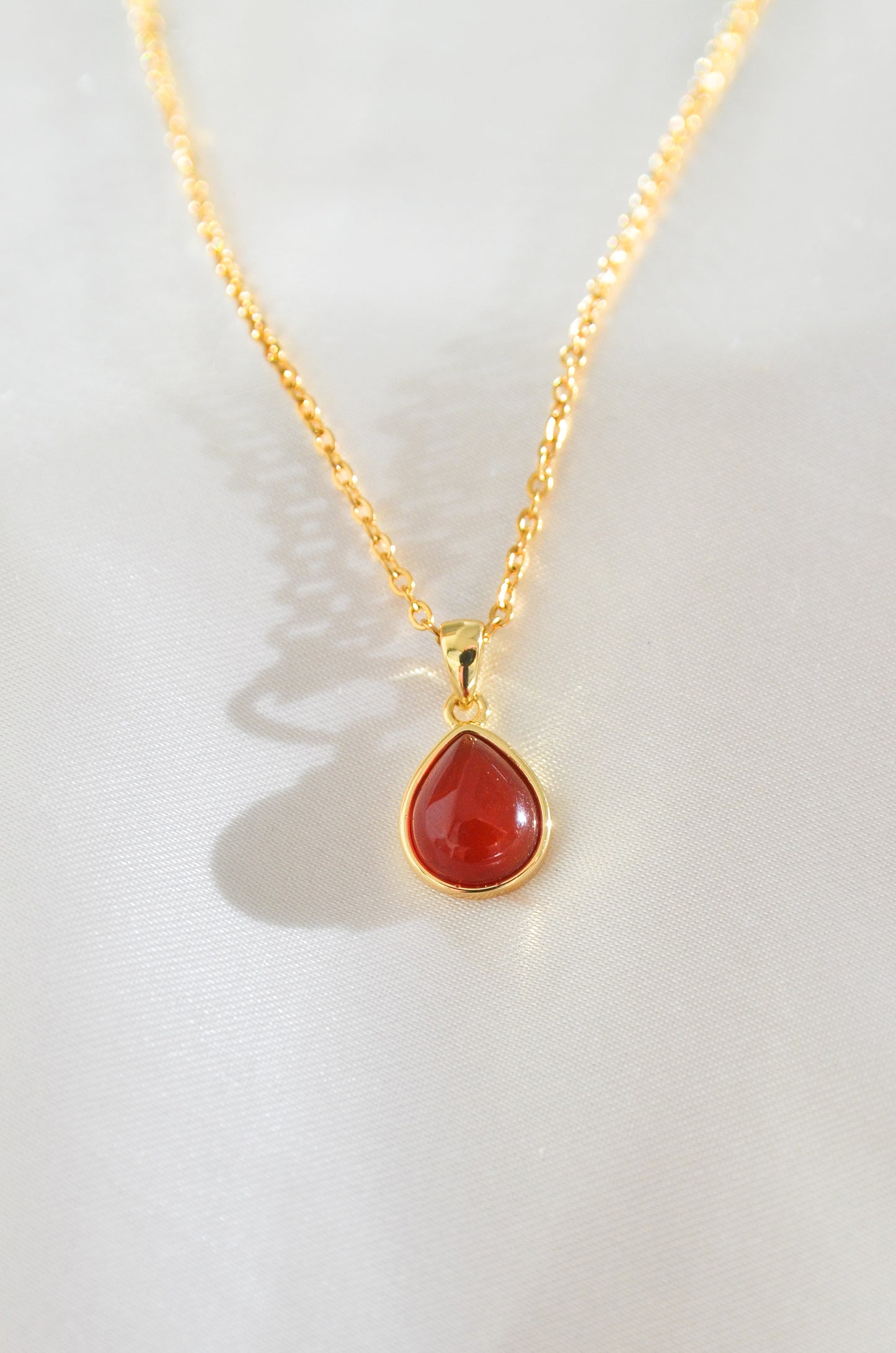 GAYUMA CARNELIAN NECKLACE