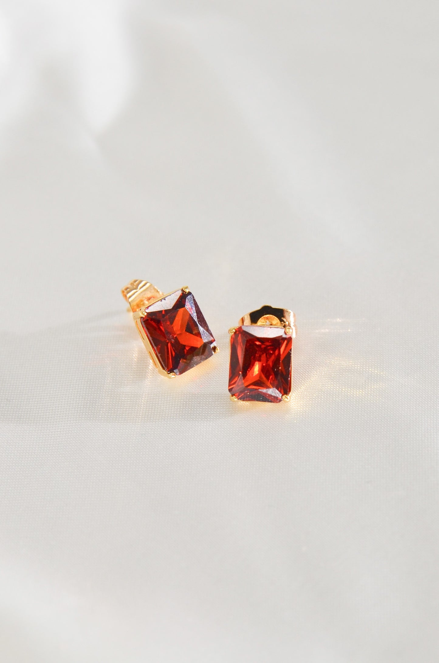 CARNELIAN STUD EARRINGS