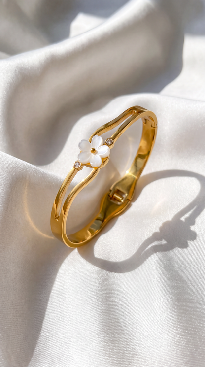 CLASSIC SAMPAGUITA FLOWER BANGLE