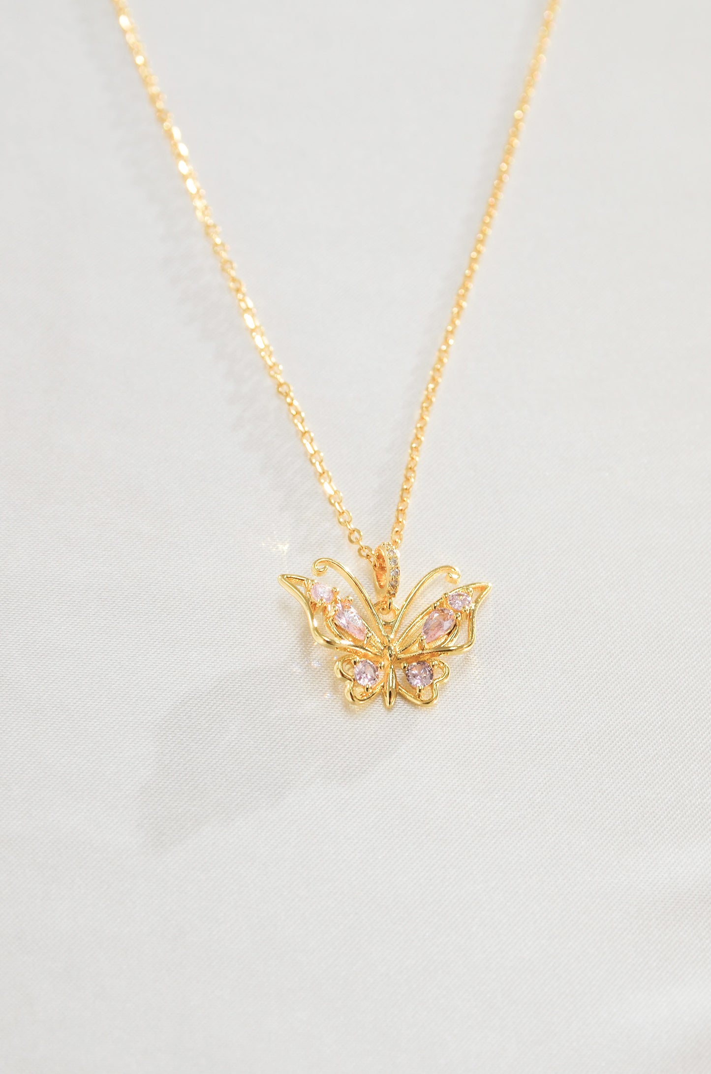 LIV BUTTERFLY NECKLACE