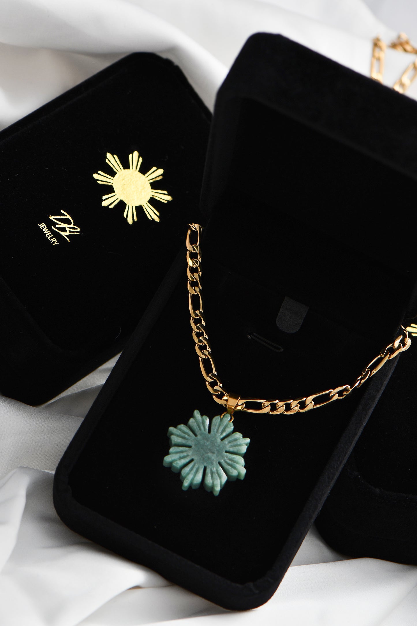 MEN'S JADE MABUHAY SUN NECKLACE