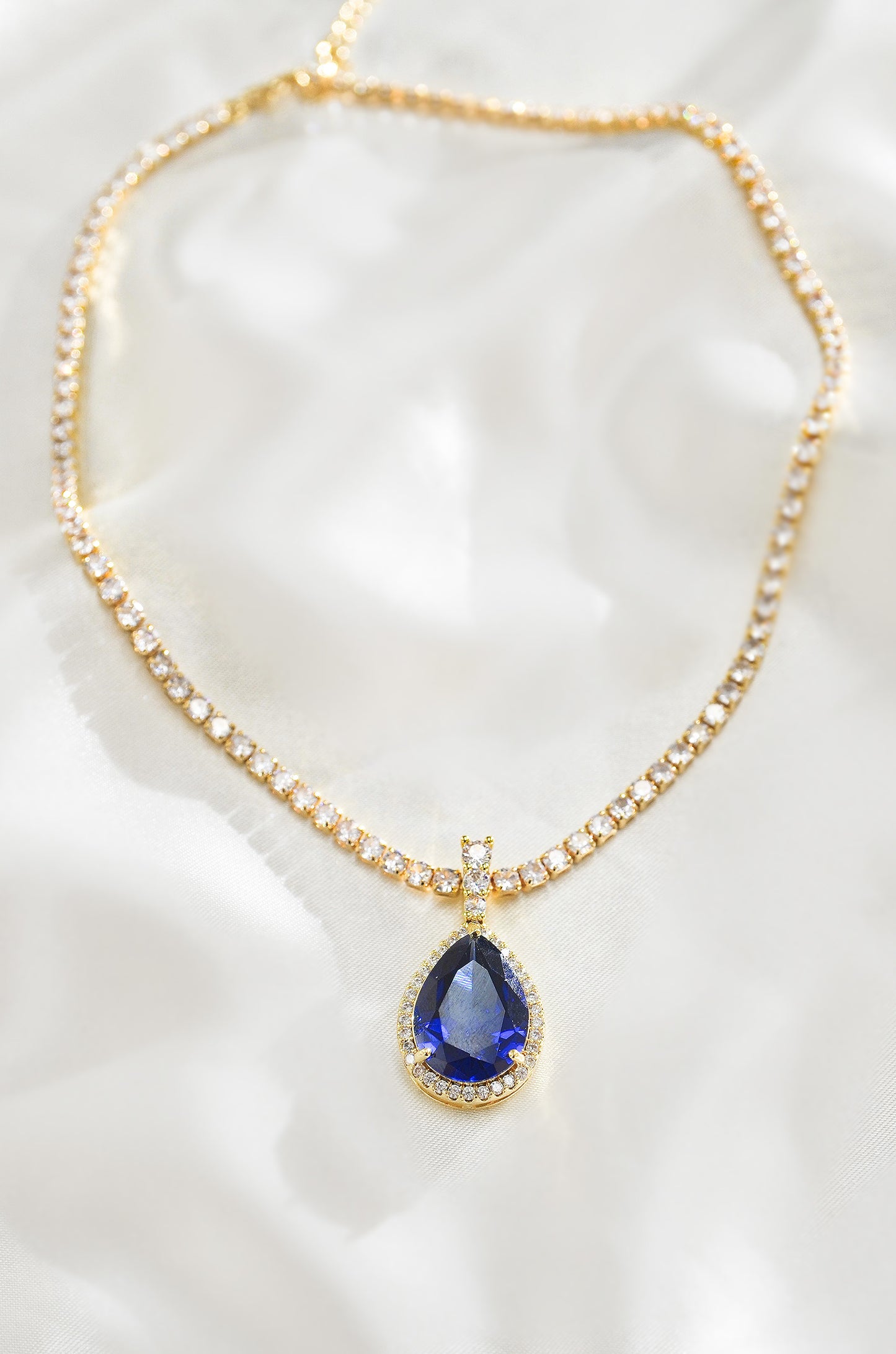 SAPPHIRE HEART OF THE OCEAN NECKLACE