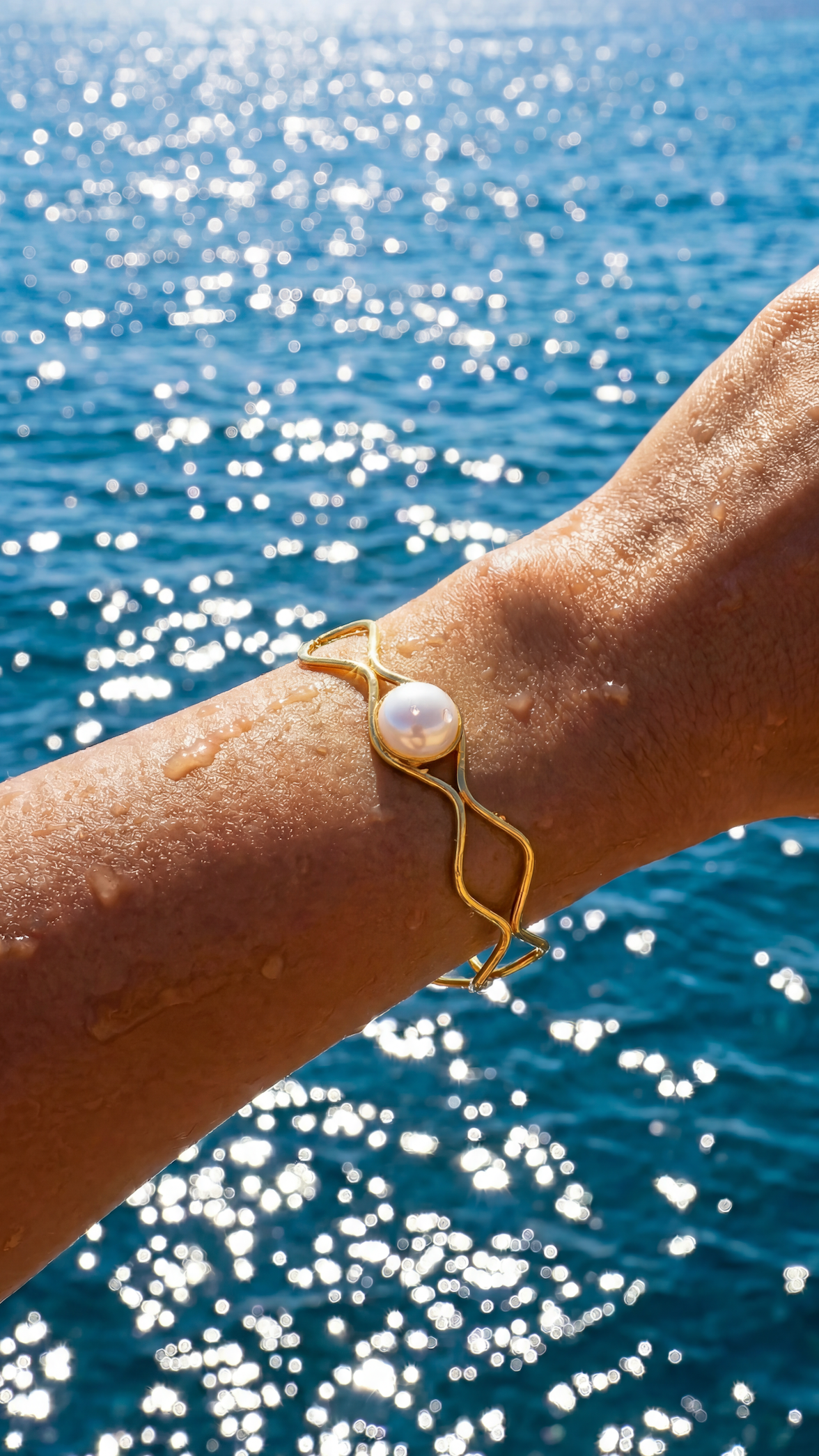 PALAWAN PEARL BANGLE