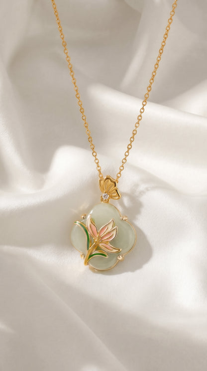 WHITE JADE GUMAMELA FLOWER NECKLACE