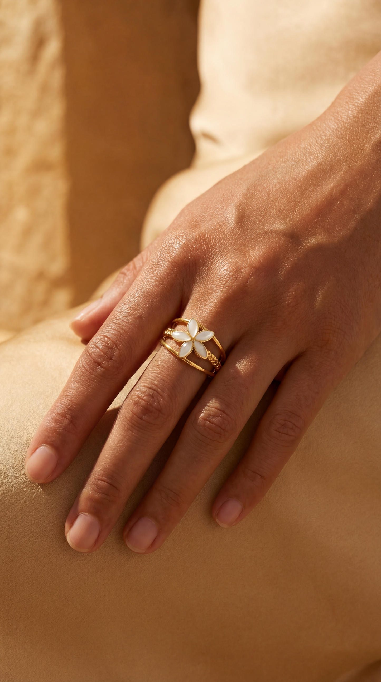 WHITE SAMPAGUITA FLOWER RING
